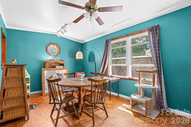 1025 Old US 70 Highway, Black Mountain, NC 28711