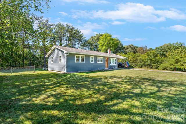 1025 Old US 70 Highway, Black Mountain, NC 28711
