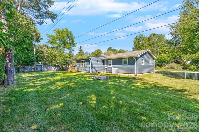 1025 Old US 70 Highway, Black Mountain, NC 28711