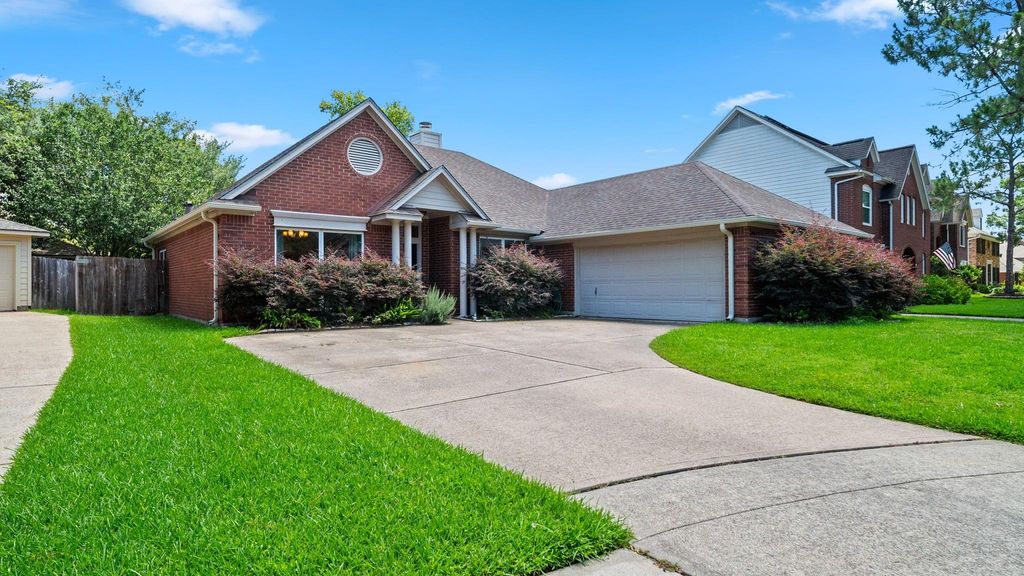 14607 Graywood Grove Lane, Houston, TX 77062