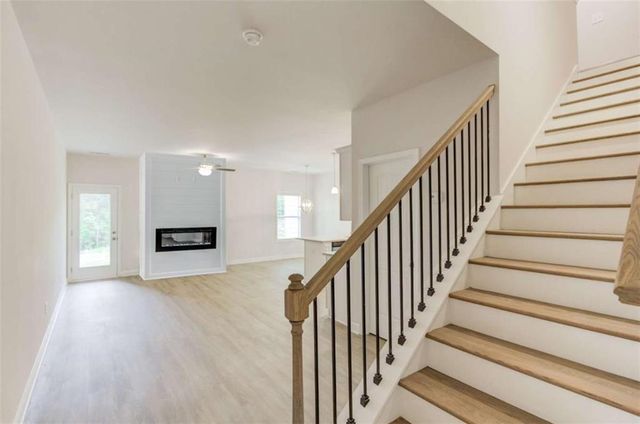 6374 Pine Ridge Point, Lula, GA 30554