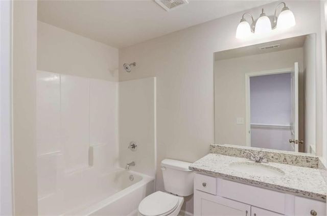 6374 Pine Ridge Point, Lula, GA 30554