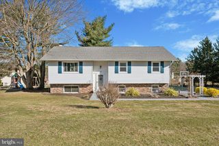 210 VALLEY GREEN DR, Coatesville, PA 19320