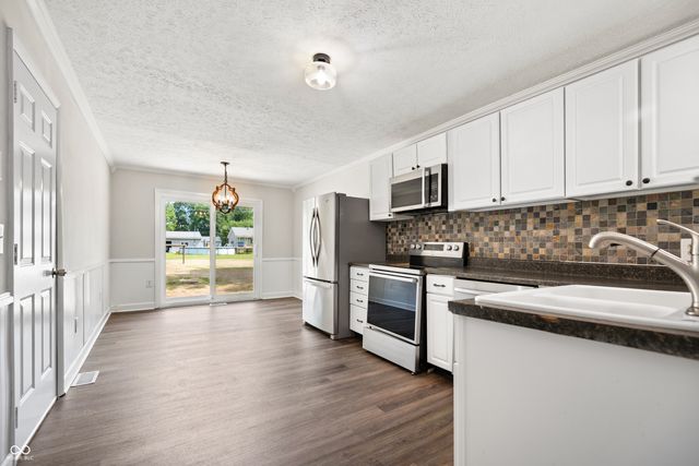 353 Trinton Circle, Bedford, IN 47421
