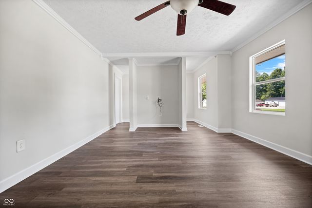 353 Trinton Circle, Bedford, IN 47421