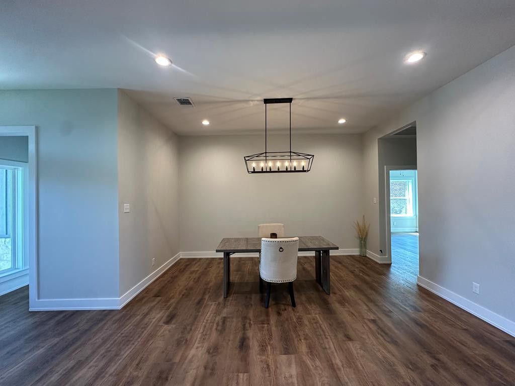 Image 9 of property listing at 3611 Clearview Drive, San Angelo, TX 76904
