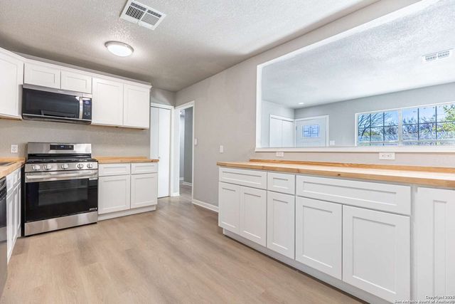 97 Denton, San Antonio, TX 78213