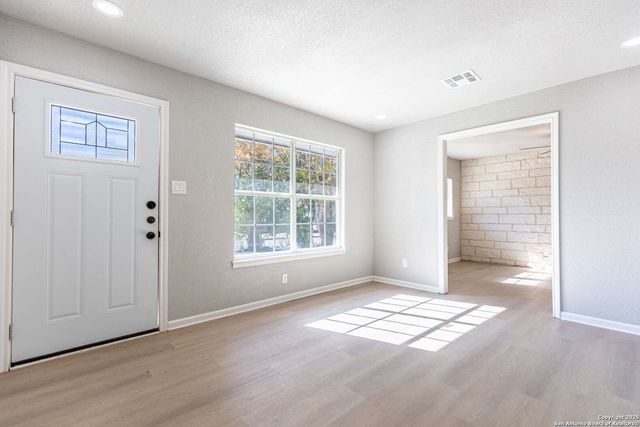 97 Denton, San Antonio, TX 78213