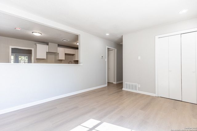 97 Denton, San Antonio, TX 78213