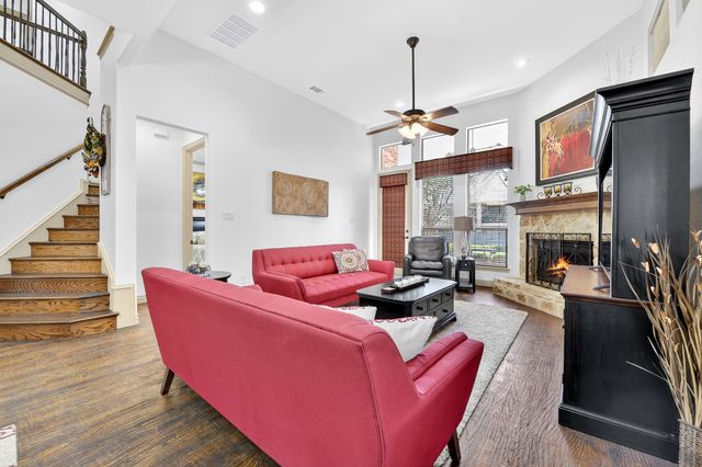 2012 S Hill Drive, Irving, TX 75038