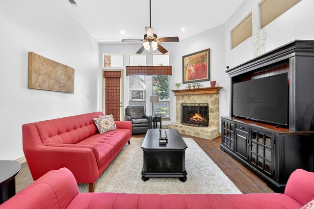 2012 S Hill Drive, Irving, TX 75038