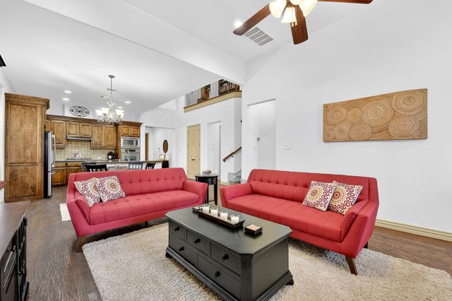 2012 S Hill Drive, Irving, TX 75038