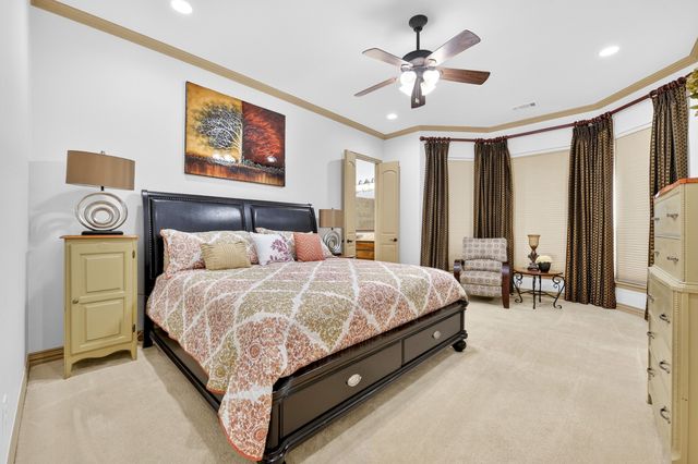 2012 S Hill Drive, Irving, TX 75038