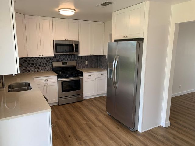 1400 Kamar DR, Austin, TX 78757