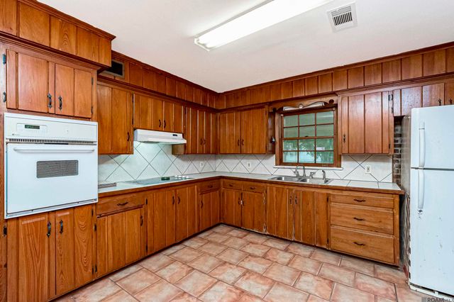 6165 La Hwy 74, St Gabriel, LA 70776