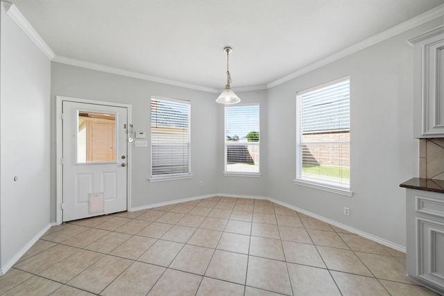 2304 Delta Bridge Drive, Pearland, TX 77584