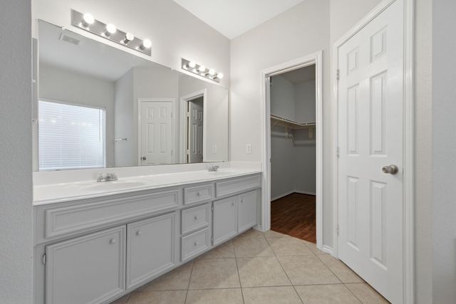 2304 Delta Bridge Drive, Pearland, TX 77584