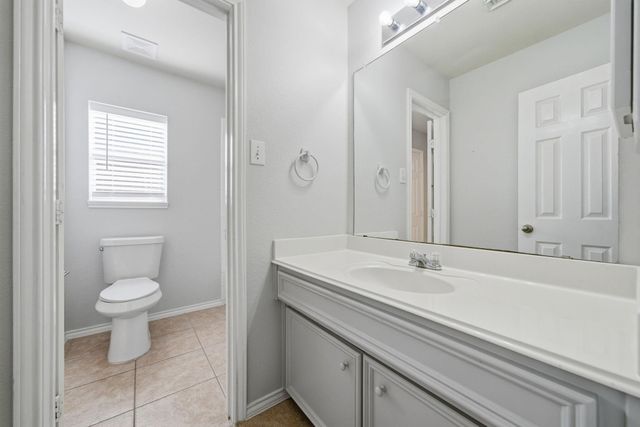 2304 Delta Bridge Drive, Pearland, TX 77584