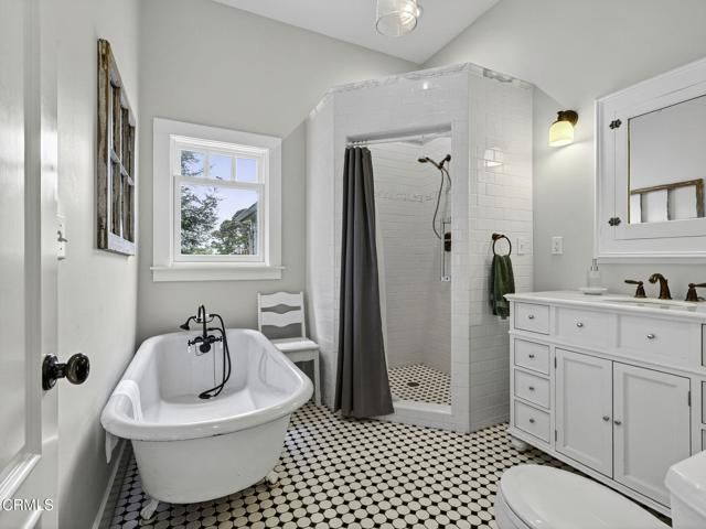 45060 Covelo Street, Mendocino, CA 95460