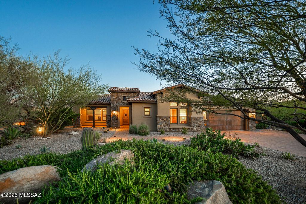 13969 N Stone Gate Place, Oro Valley, AZ 85755