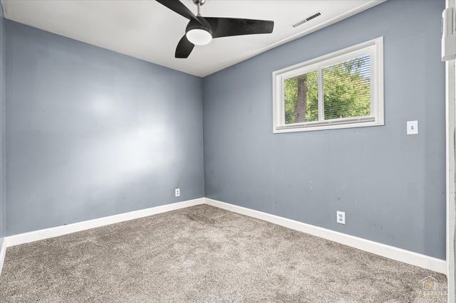 2622 W Emerald Court, Mchenry, IL 60051