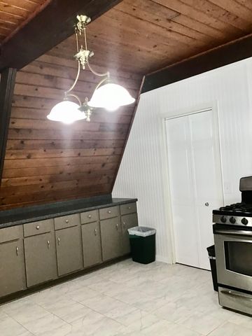 1135 Marsh Road, Plainwell, MI 49080