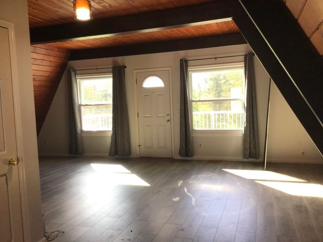1135 Marsh Road, Plainwell, MI 49080