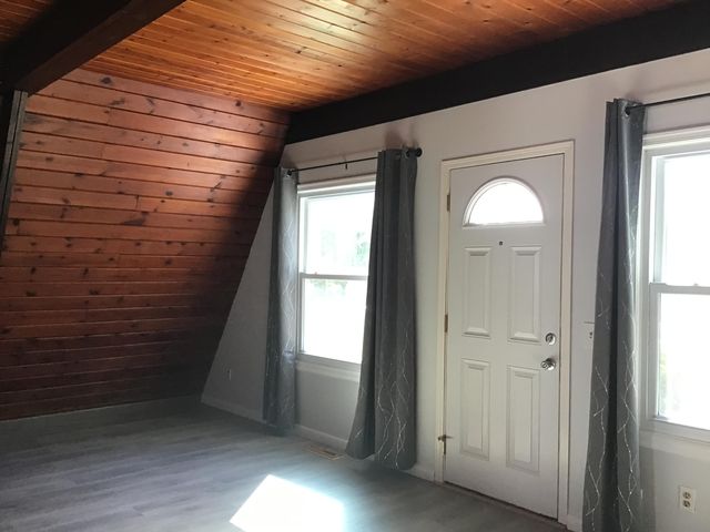 1135 Marsh Road, Plainwell, MI 49080