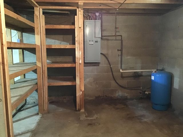 1135 Marsh Road, Plainwell, MI 49080