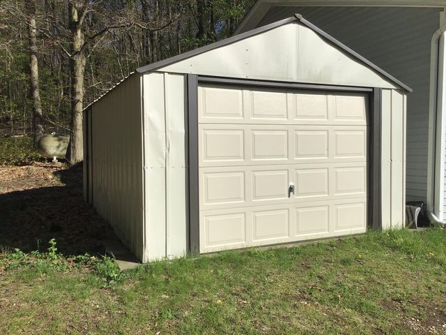1135 Marsh Road, Plainwell, MI 49080