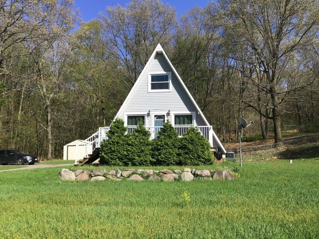 1135 Marsh Road, Plainwell, MI 49080