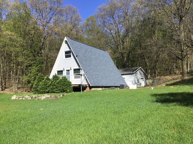 1135 Marsh Road, Plainwell, MI 49080