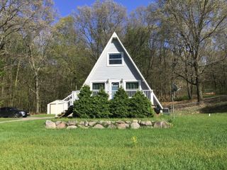 1135 Marsh Road, Plainwell, MI 49080