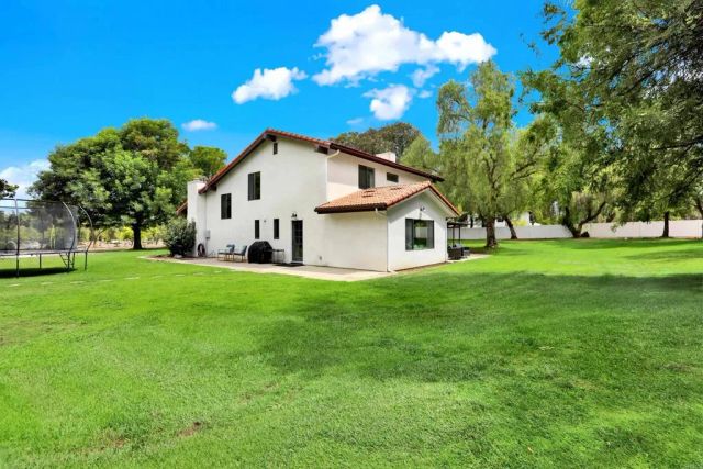 15459 Glentree Road, Valley Center, CA 92082