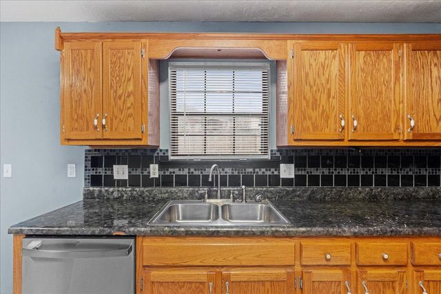 6905 Creeklands Lane, Hixson, TN 37343