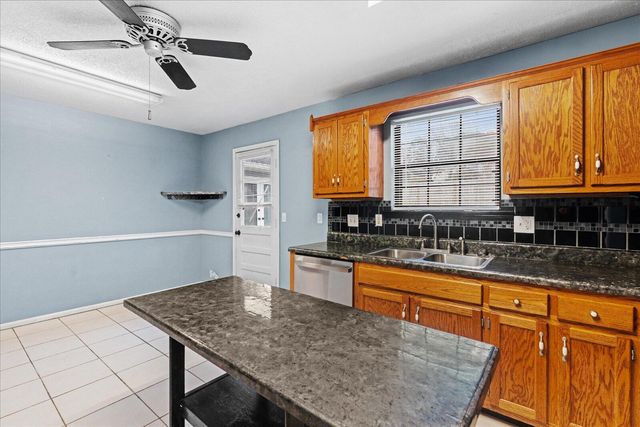 6905 Creeklands Lane, Hixson, TN 37343