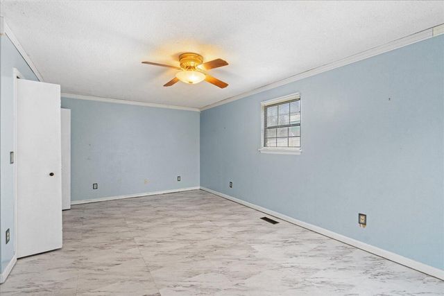 6905 Creeklands Lane, Hixson, TN 37343