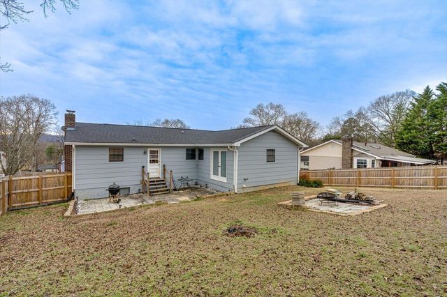 6905 Creeklands Lane, Hixson, TN 37343