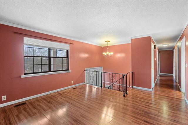 6905 Creeklands Lane, Hixson, TN 37343