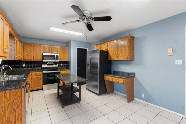 6905 Creeklands Lane, Hixson, TN 37343