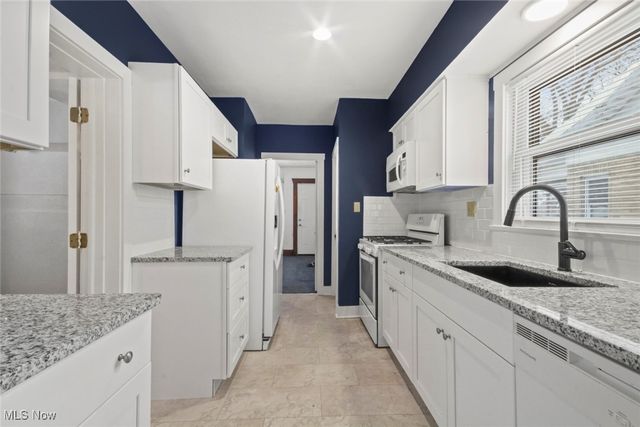 2003 E Midlothian Boulevard, Youngstown, OH 44502