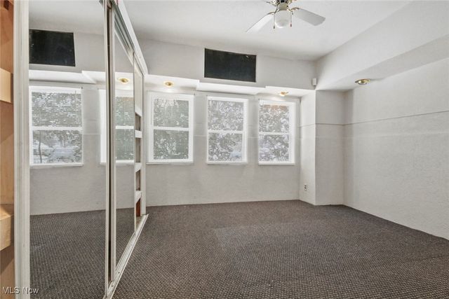 2003 E Midlothian Boulevard, Youngstown, OH 44502