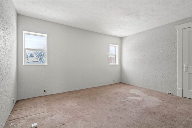 2003 E Midlothian Boulevard, Youngstown, OH 44502