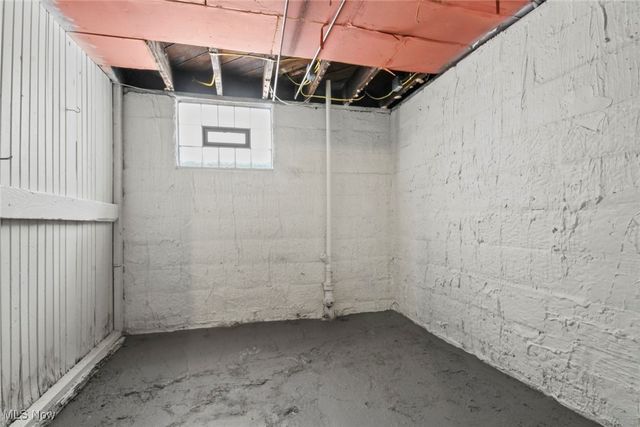 2003 E Midlothian Boulevard, Youngstown, OH 44502