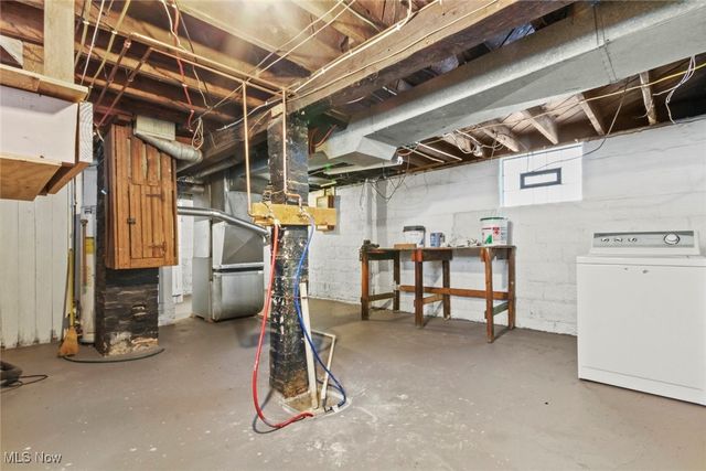 2003 E Midlothian Boulevard, Youngstown, OH 44502