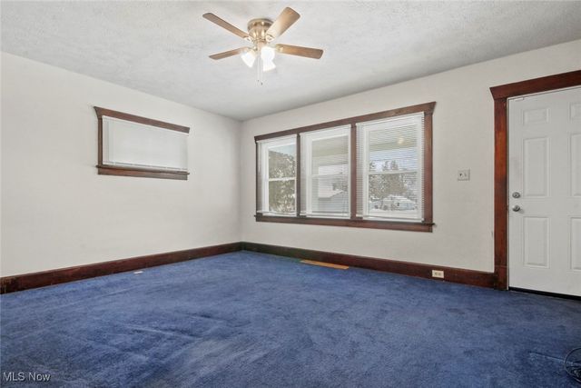 2003 E Midlothian Boulevard, Youngstown, OH 44502