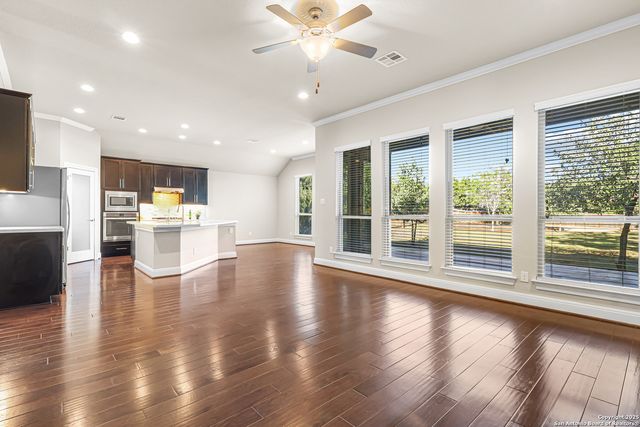 726 San Anza, San Antonio, TX 78260