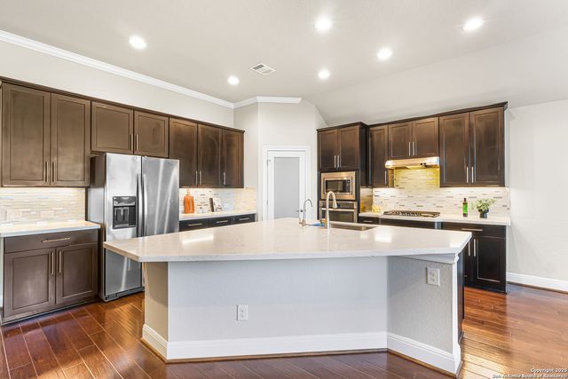 726 San Anza, San Antonio, TX 78260