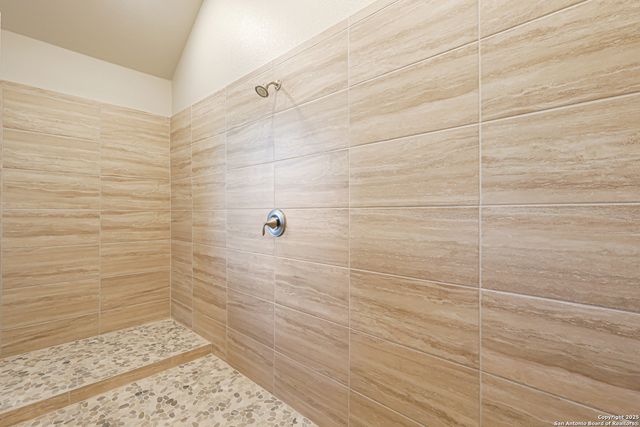 726 San Anza, San Antonio, TX 78260