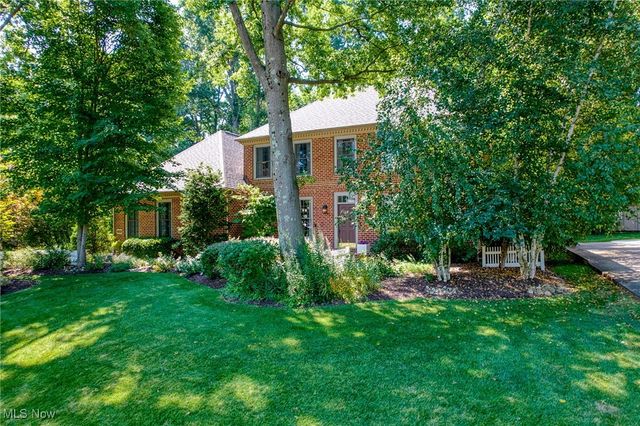 4312 Cobblestone Drive, Copley, OH 44321